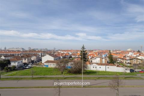 Apartamento T3 DUPLEX Venda em Anta e Guetim,Espinho