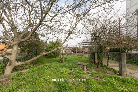 Moradia >=T10 Venda em Mafamude e Vilar do Paraíso,Vila Nova de Gaia