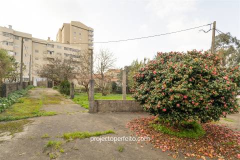 Moradia >=T10 Venda em Mafamude e Vilar do Paraíso,Vila Nova de Gaia