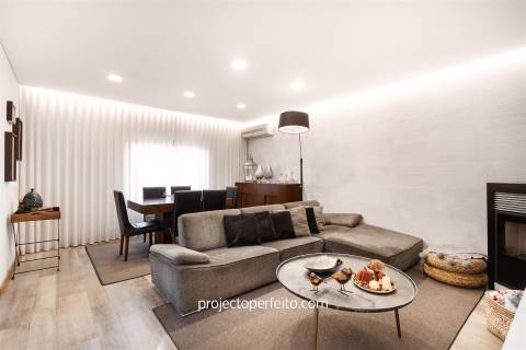 Moradia T4 Venda em Oliveira de Azeméis, Santiago de Riba-Ul, Ul, Macinhata da Seixa e Madail,Oliveira de Azeméis