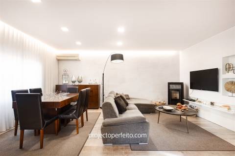 Moradia T4 Venda em Oliveira de Azeméis, Santiago de Riba-Ul, Ul, Macinhata da Seixa e Madail,Oliveira de Azeméis