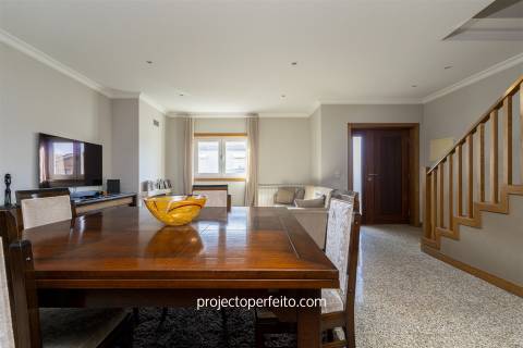 Moradia em Banda T3+1 Venda em São Félix da Marinha,Vila Nova de Gaia