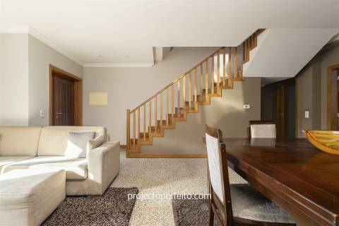 Moradia em Banda T3+1 Venda em São Félix da Marinha,Vila Nova de Gaia