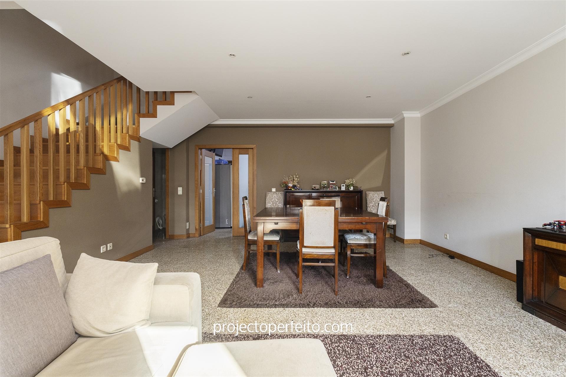 Moradia em Banda T3+1 Venda em São Félix da Marinha,Vila Nova de Gaia