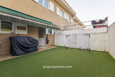 Moradia em Banda T3+1 Venda em São Félix da Marinha,Vila Nova de Gaia