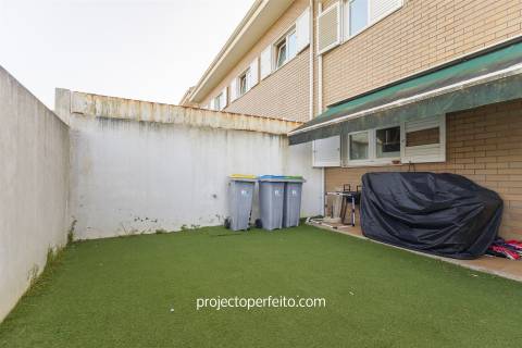 Moradia em Banda T3+1 Venda em São Félix da Marinha,Vila Nova de Gaia