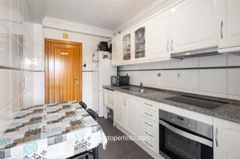 Apartamento T2 para venda em São João de Ver, Suil Parque.