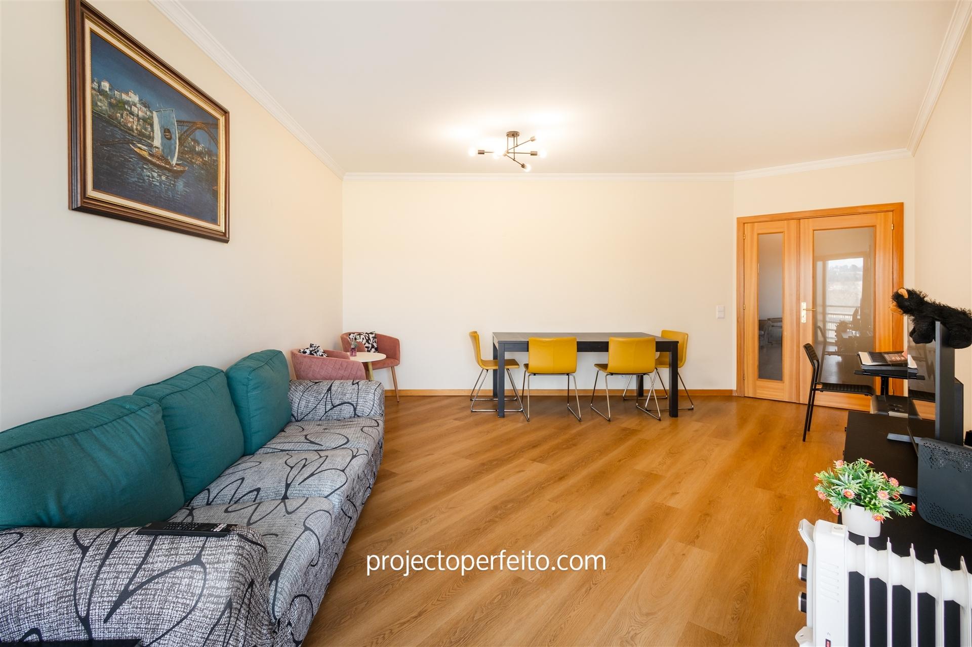 Apartamento T2 para venda em São João de Ver, Suil Parque.