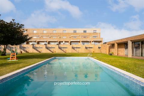 Moradia de tipologia T4+1 para venda em Perosinho, Vila Nova de Gaia
