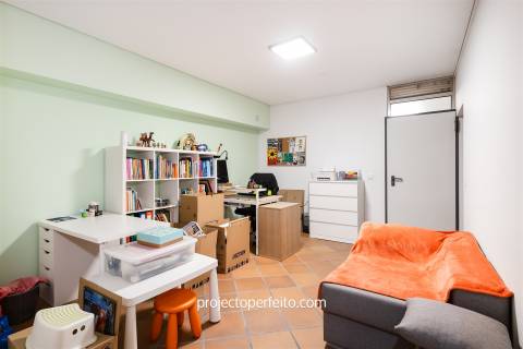 Moradia de tipologia T4+1 para venda em Perosinho, Vila Nova de Gaia