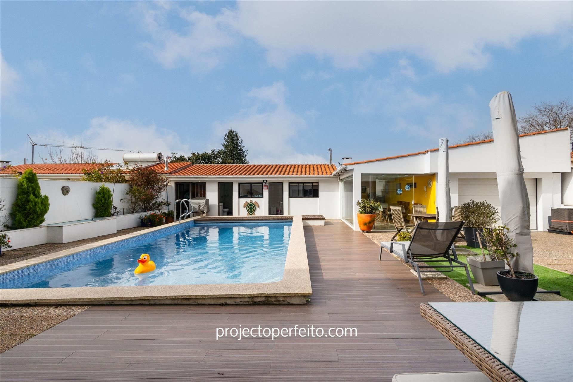 Moradia Geminada T4 Venda em São Félix da Marinha,Vila Nova de Gaia