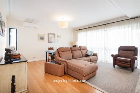 Moradia Geminada T4 Venda em São Félix da Marinha,Vila Nova de Gaia