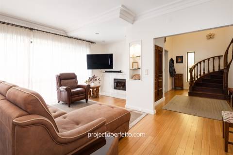 Moradia Geminada T4 Venda em São Félix da Marinha,Vila Nova de Gaia