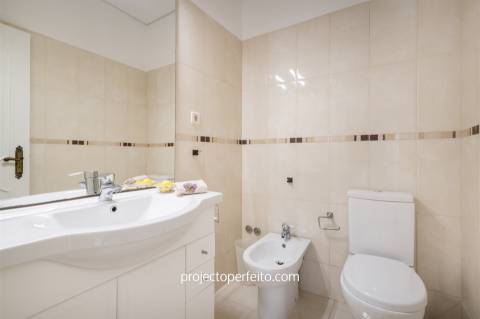 Moradia Geminada T4 Venda em São Félix da Marinha,Vila Nova de Gaia