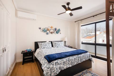 Moradia Geminada T4 Venda em São Félix da Marinha,Vila Nova de Gaia