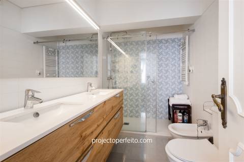 Moradia Geminada T4 Venda em São Félix da Marinha,Vila Nova de Gaia