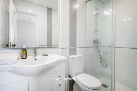 Moradia Geminada T4 Venda em São Félix da Marinha,Vila Nova de Gaia