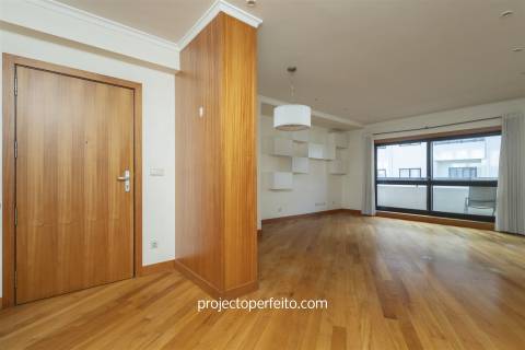 Apartamento T3 Arrendamento em Espinho,Espinho