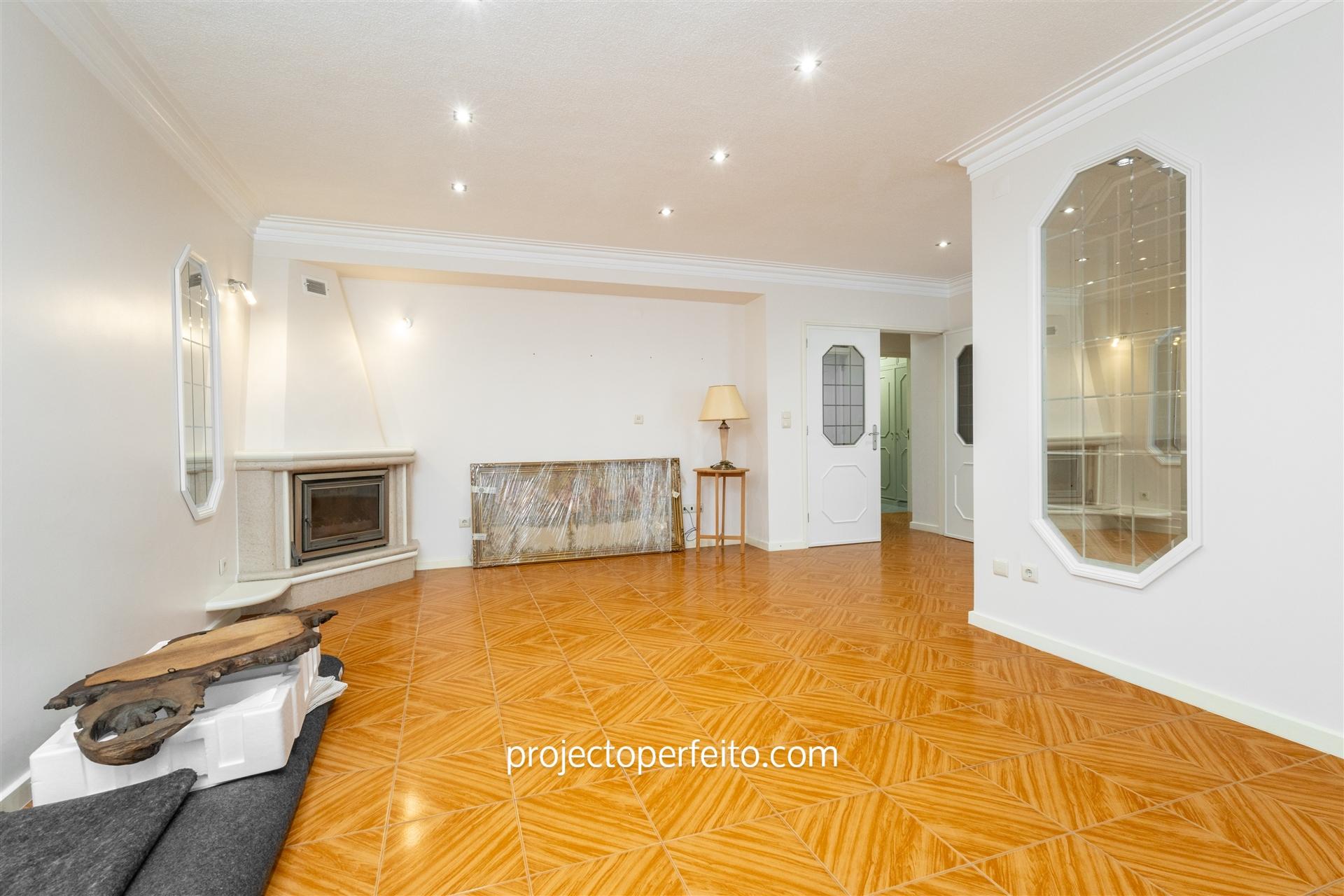 Moradia T3 Venda em Mafamude e Vilar do Paraíso,Vila Nova de Gaia