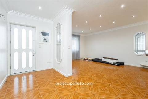 Moradia T3 Venda em Mafamude e Vilar do Paraíso,Vila Nova de Gaia