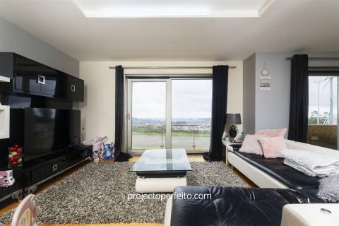 Moradia Isolada T3+3 Venda em Escapães,Santa Maria da Feira