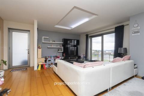 Moradia Isolada T3+3 Venda em Escapães,Santa Maria da Feira