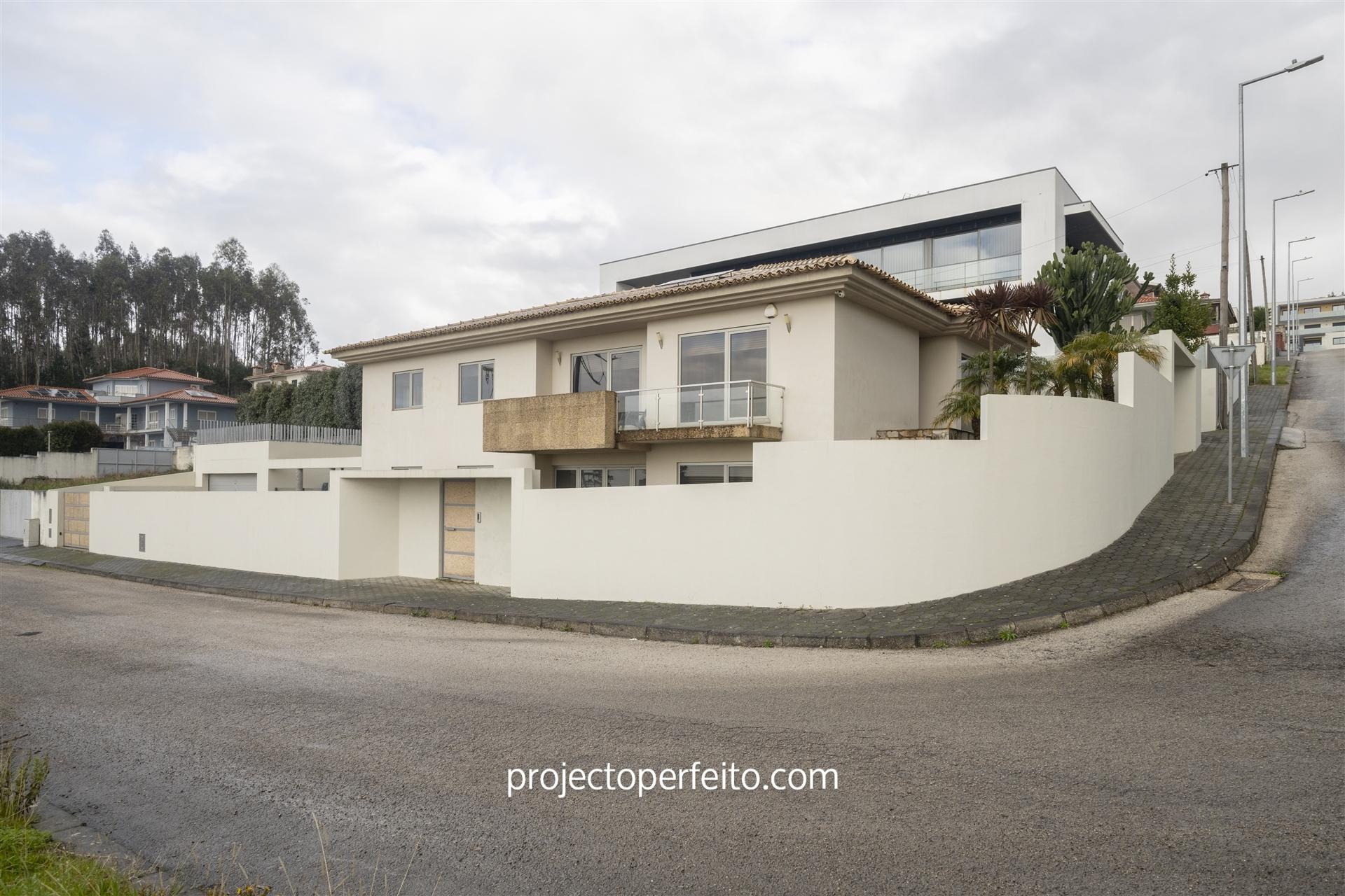 Moradia Isolada T3+3 Venda em Escapães,Santa Maria da Feira