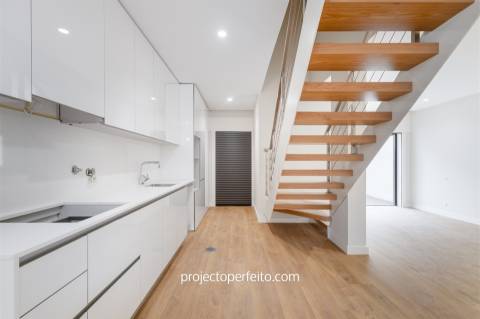 Apartamento T2 DUPLEX Venda em Espinho,Espinho