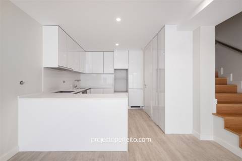 Apartamento T2 DUPLEX Venda em Espinho,Espinho