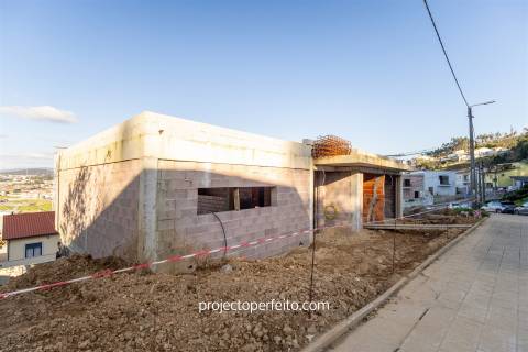 Moradia T3+1 Venda em Alfena,Valongo