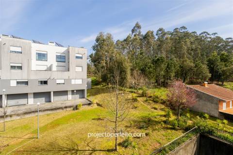 Andar Moradia T3 DUPLEX Venda em Mozelos,Santa Maria da Feira