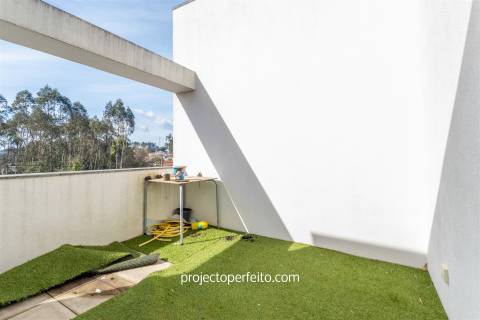 Andar Moradia T3 DUPLEX Venda em Mozelos,Santa Maria da Feira