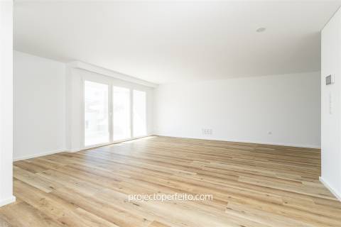 Apartamento T2 Arrendamento em Espinho,Espinho