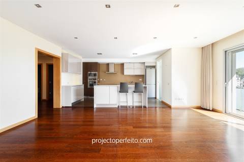 Apartamento T4 Venda em Santa Maria da Feira, Travanca, Sanfins e Espargo,Santa Maria da Feira