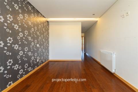 Apartamento T4 Venda em Santa Maria da Feira, Travanca, Sanfins e Espargo,Santa Maria da Feira