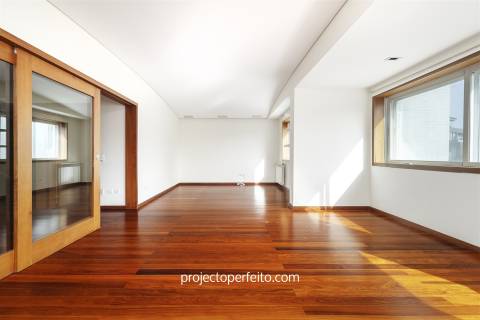 Apartamento T6 Arrendamento em Espinho,Espinho