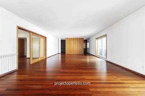 Apartamento T6 Arrendamento em Espinho,Espinho