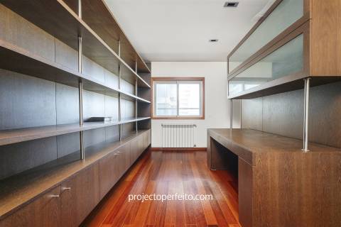 Apartamento T6 Arrendamento em Espinho,Espinho