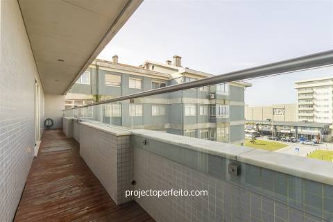 Apartamento T6 Arrendamento em Espinho,Espinho