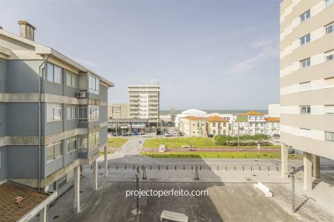 Apartamento T6 Arrendamento em Espinho,Espinho