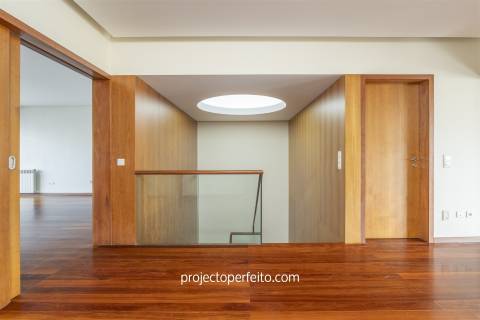 Apartamento T6 Arrendamento em Espinho,Espinho