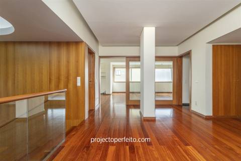 Apartamento T6 Arrendamento em Espinho,Espinho