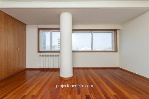 Apartamento T6 Arrendamento em Espinho,Espinho