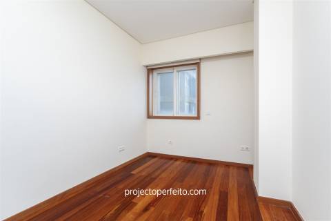Apartamento T6 Arrendamento em Espinho,Espinho