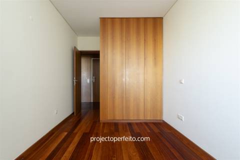 Apartamento T6 Arrendamento em Espinho,Espinho