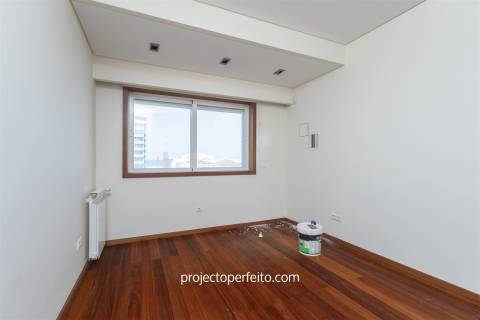 Apartamento T6 Arrendamento em Espinho,Espinho