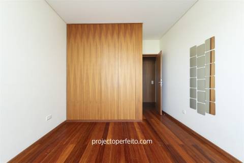 Apartamento T6 Arrendamento em Espinho,Espinho