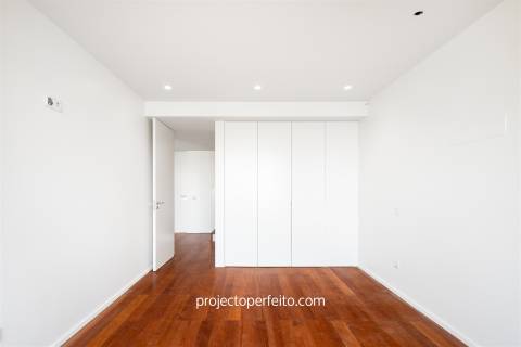 Moradia Geminada T4+1 Venda em Arcozelo,Vila Nova de Gaia