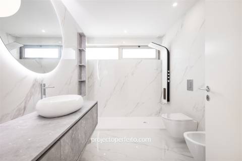 Moradia Geminada T4+1 Venda em Arcozelo,Vila Nova de Gaia