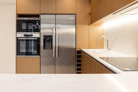 Moradia Geminada T4+1 Venda em Arcozelo,Vila Nova de Gaia